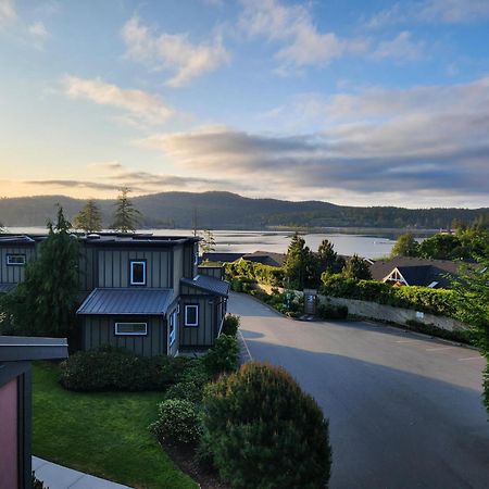 Sheringham Townhouse - Sooke Bagian luar foto