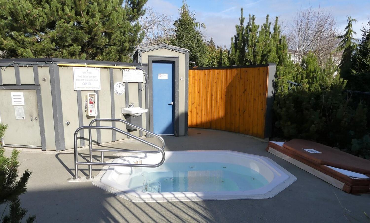 Sheringham Townhouse - Sooke Bagian luar foto