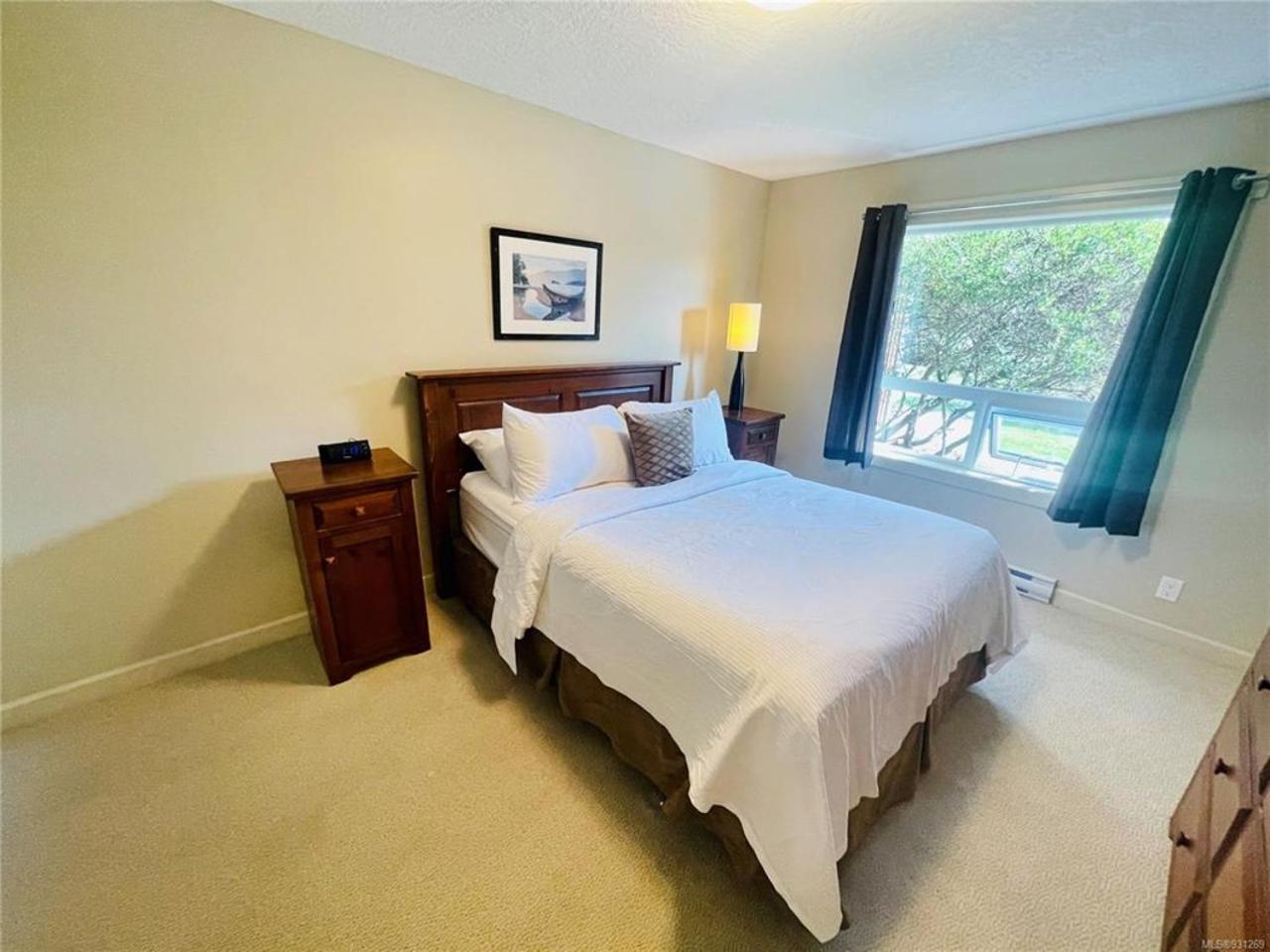Sheringham Townhouse - Sooke Bagian luar foto
